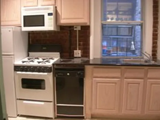 Rented by Vickers Realty | media 3