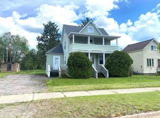 322 Pine St, Republic, MI 49879