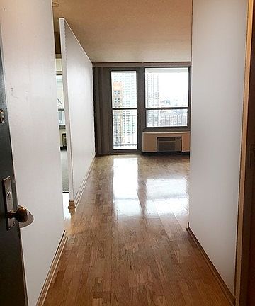 3rd image of 3550 N Lake Shore Dr APT 1508