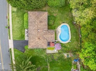 37 Dell Rd, Stanhope, NJ 07874