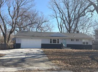 11601 Sunnyslope Dr, Kansas City, MO 64134