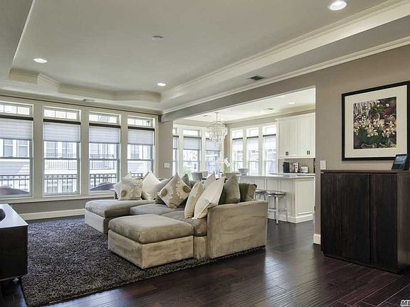 4th image of 338 Roosevelt Way #42-305