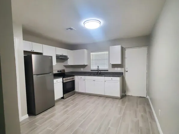 3300 S 7th St APT B, Fort Pierce, FL 34982