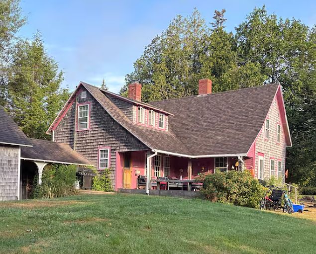 1st image of 3 Pink St