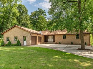 7248 Woodcrest Ave NE, N Canton, OH 44721