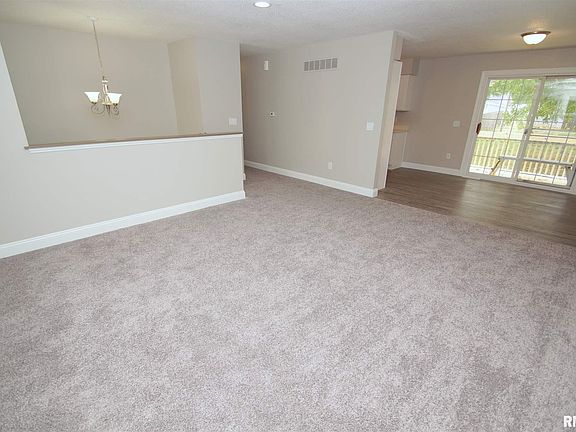 5th image of 3590 Manchester Dr