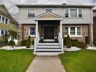 85 Knollwood St, Springfield, MA, 01104