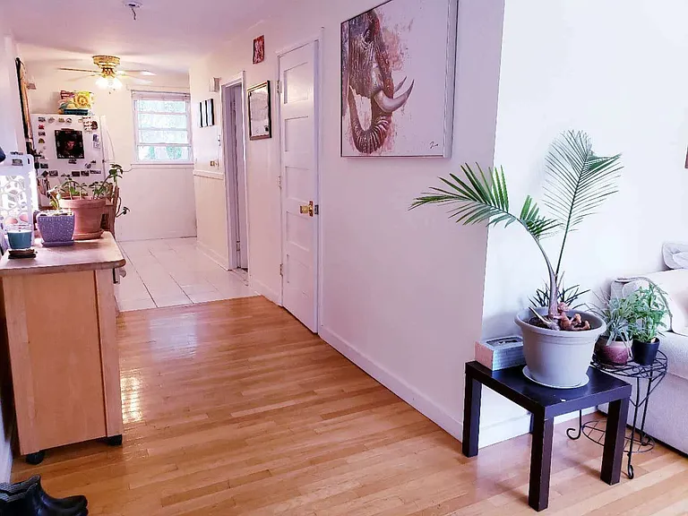 8 Denns Pl #1 — Photo 14