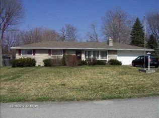 3200 E Winwood Dr, Muncie, IN 47303