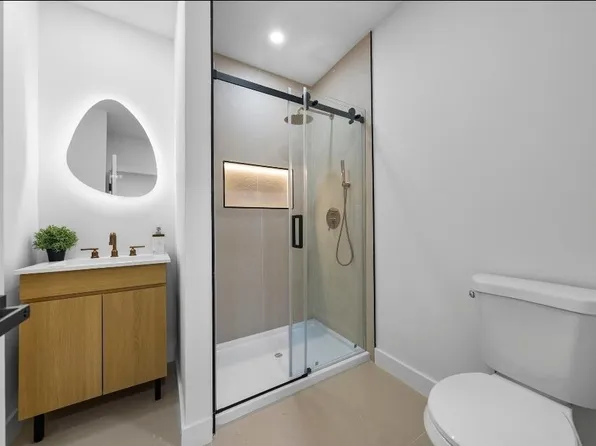 336a Danforth Avenue image 10 of 27