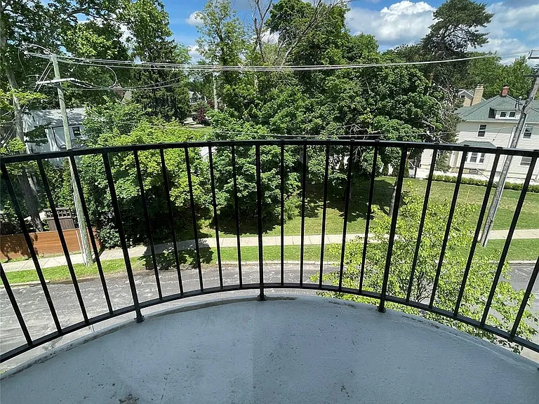 35300 Woodward Ave #404 — Photo 8