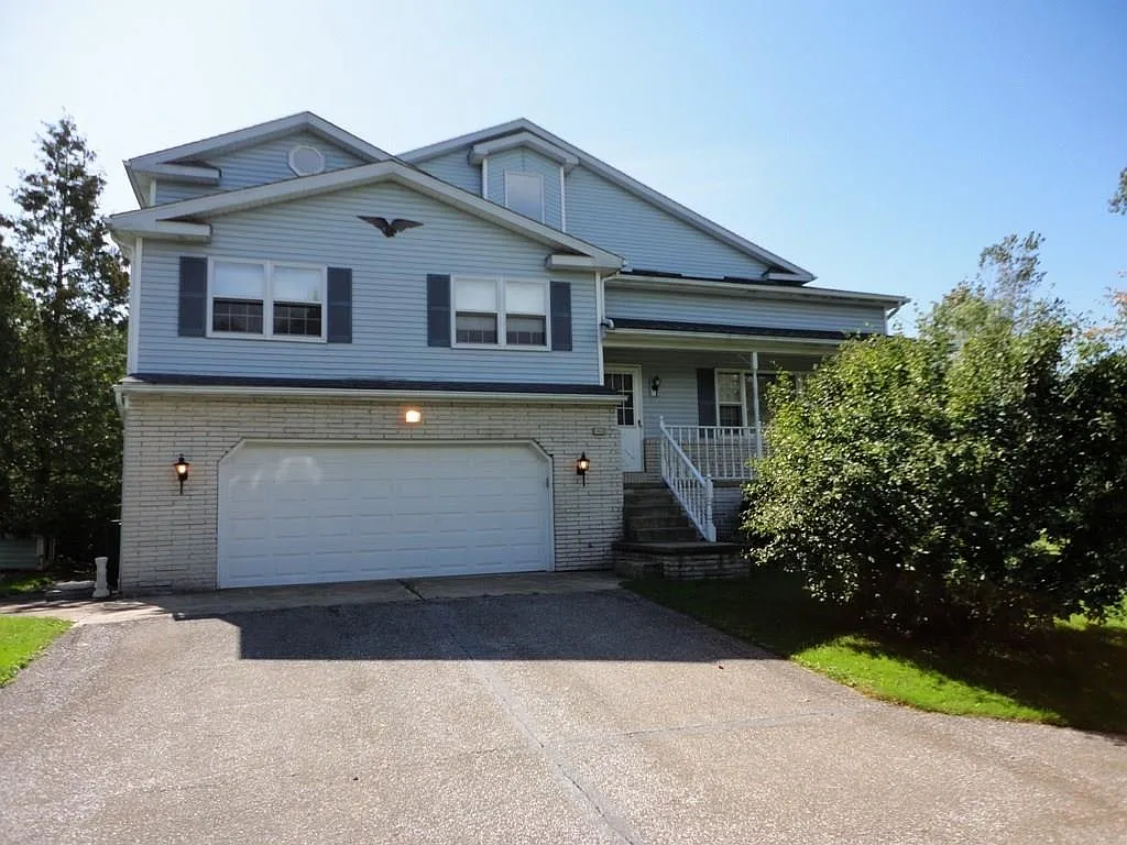 4315 Cumberland Rd photo 1