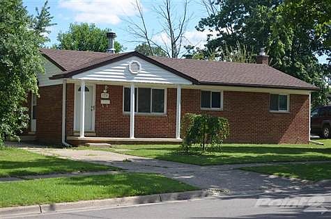 1st image of 170 Nichols Dr
