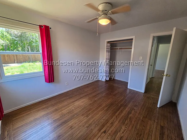 3200 Spring Creek Dr — Photo 11