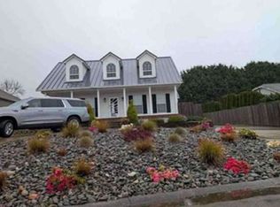 17245 Garvin Ct, Brookings, OR 97415