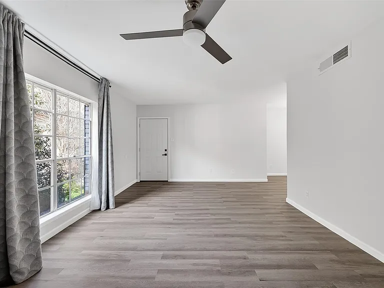 1811 Stoney Brook Dr #91 — Photo 5