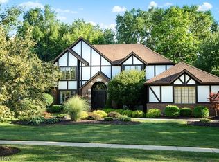 20775 Sterling Way, Strongsville, OH 44149