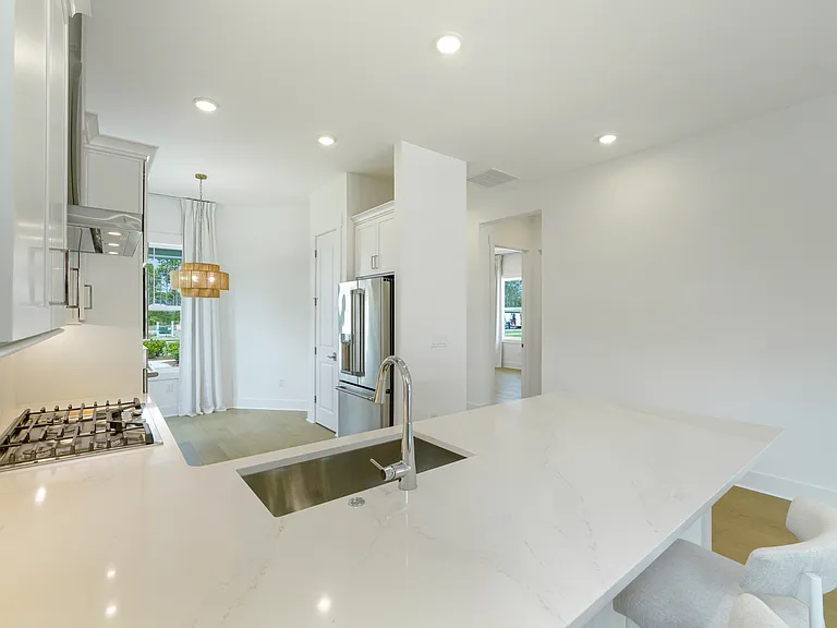 1615 Pathways Dr — Photo 18