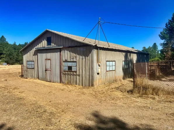46145 Meadow Lane N, Laytonville, CA 95454