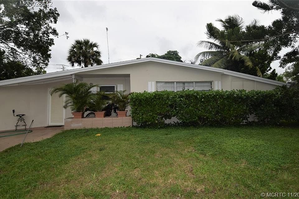 2nd image of 1609 SE Arapaho Ave