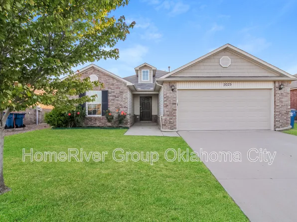 2025 Bosc Dr, Newcastle, OK 73065