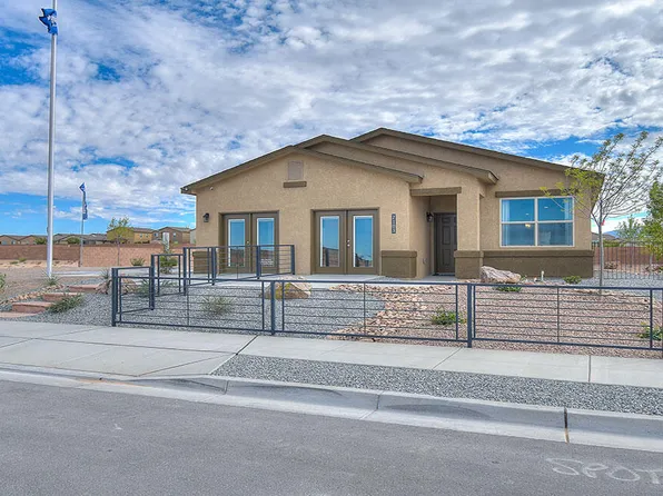 2 Calle Ocio Ct, Los Lunas, NM 87031