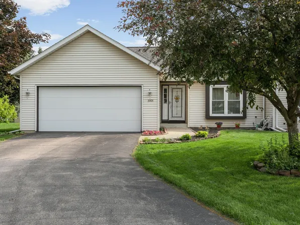 2001 Poppy Ct, Mishawaka, IN 46544