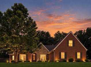 400 Eagle Valley Dr, Oakland, TN 38060