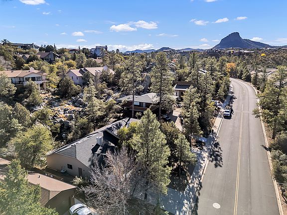 4th image of 1527 Sierry Peaks Dr Unit B