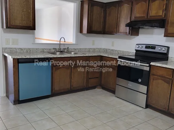 8006 N 117th East Ave, Owasso, OK 74055