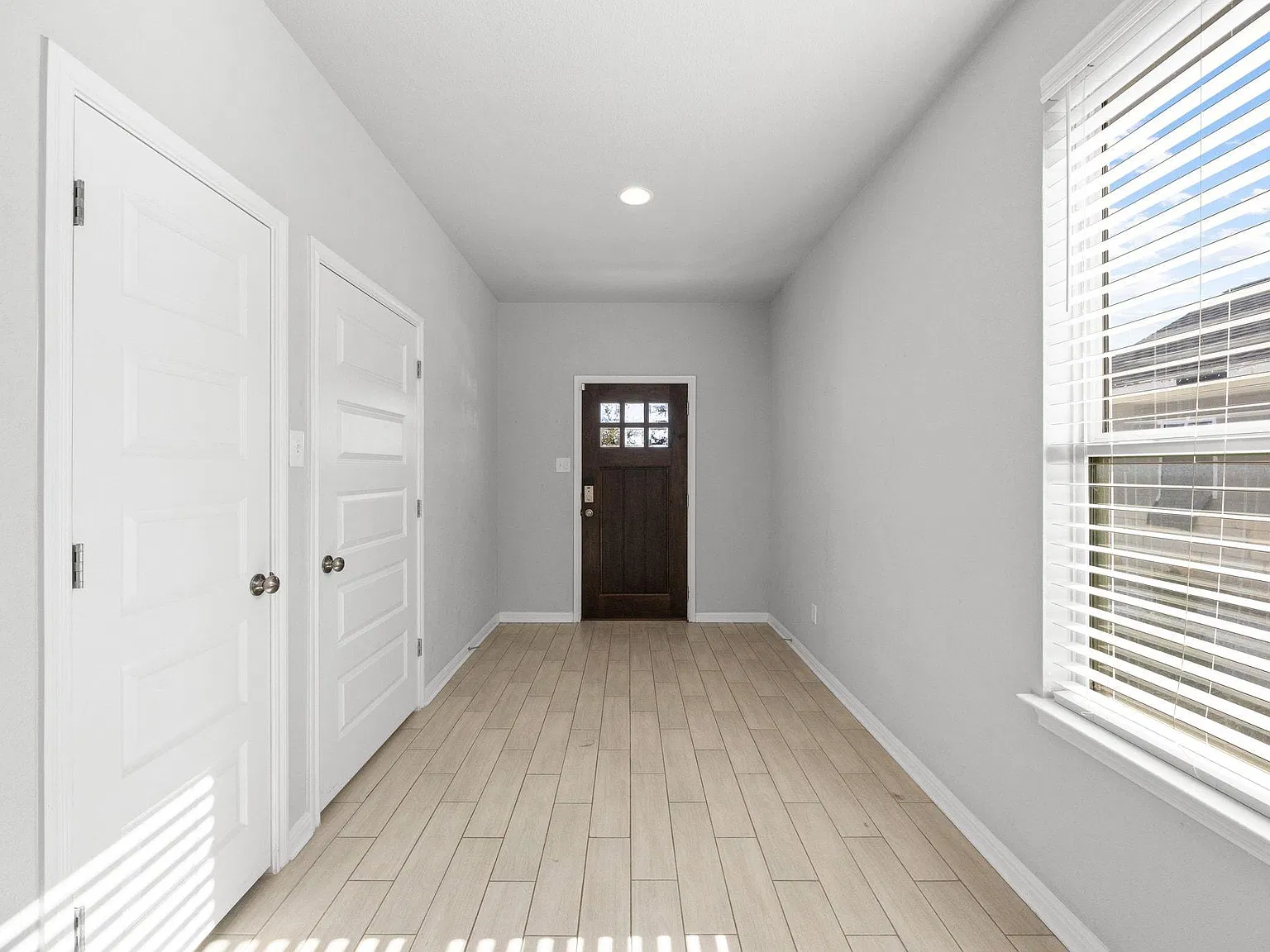 4 bed, 2.0 bath, 1599 sqft, $1,725 — Photo 4