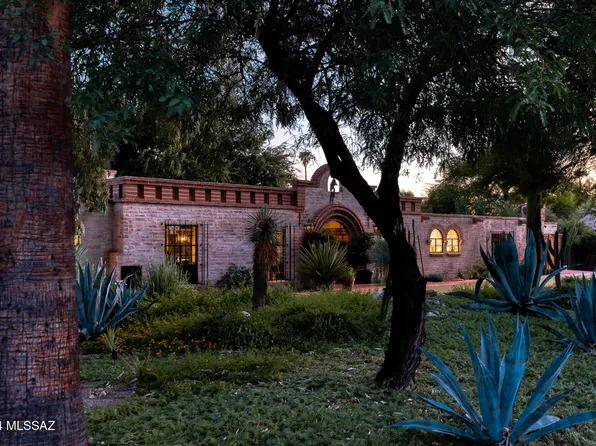 20 E Calle De Felicidad, Tucson, AZ 85716