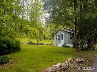 253 Bradley St, Waynesville, NC 28786