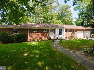 2480 Buttonwood Dr, Vineland, NJ