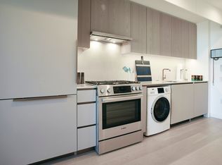 3 Court Sq #4007, Long Island City, NY 11101