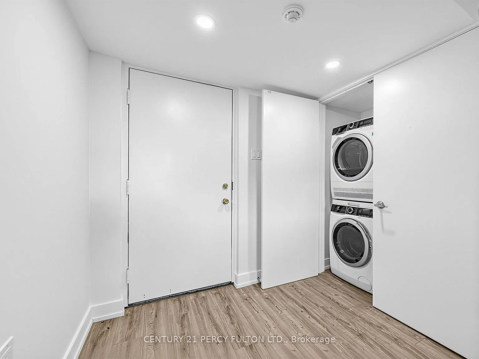 Studio, $1,595 — Photo 4
