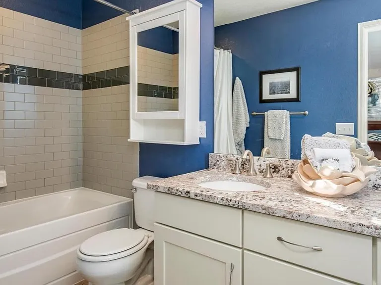 2658 Iola St — Photo 18