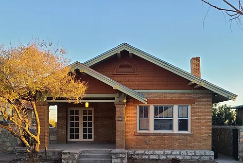 2930 Grant Ave Photo 1