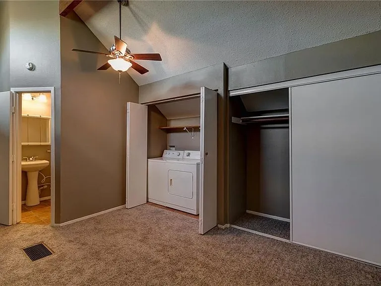 2714 Nueces St #203 — Photo 18