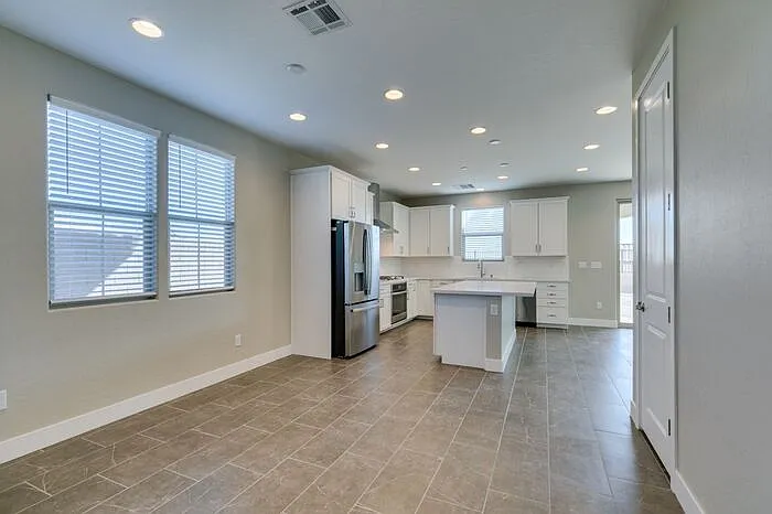 11803 River Hawk Ave — Photo 4
