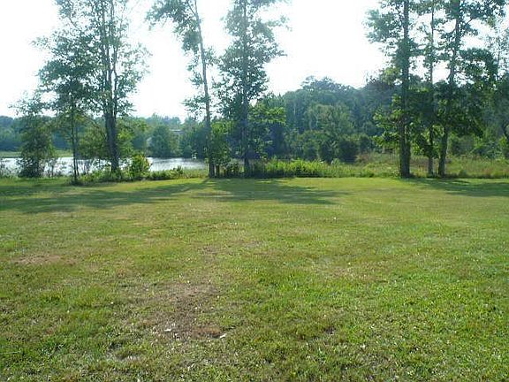 3rd image of 9 Walker Lake Dr
