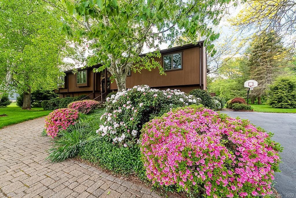 117 Gifford St, Norwich, CT 06360 Zillow