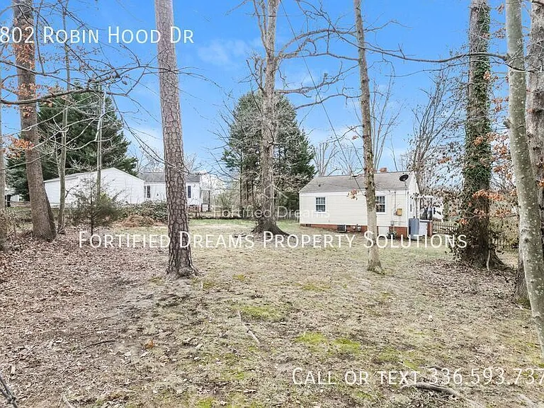 2802 Robin Hood Dr — Photo 15