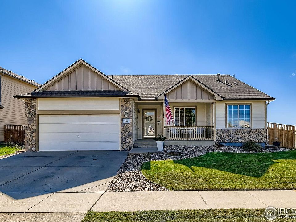 1st image of 252 Firestone Cir