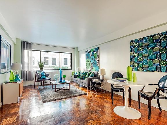 5th image of 310 W 56th St APT 4G