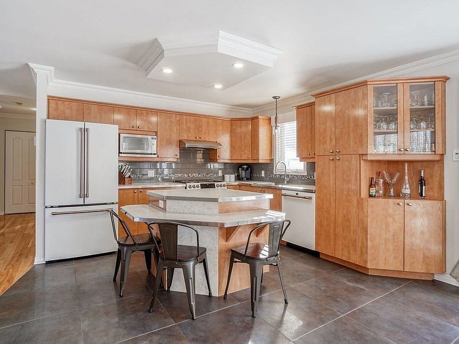 2nd image of 11520 Huebner Rd #3001A