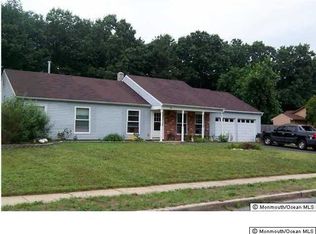 19 Birmingham Dr, Jackson, NJ