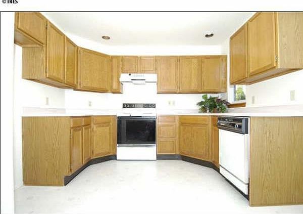 2nd image of 326 Grouse Ct