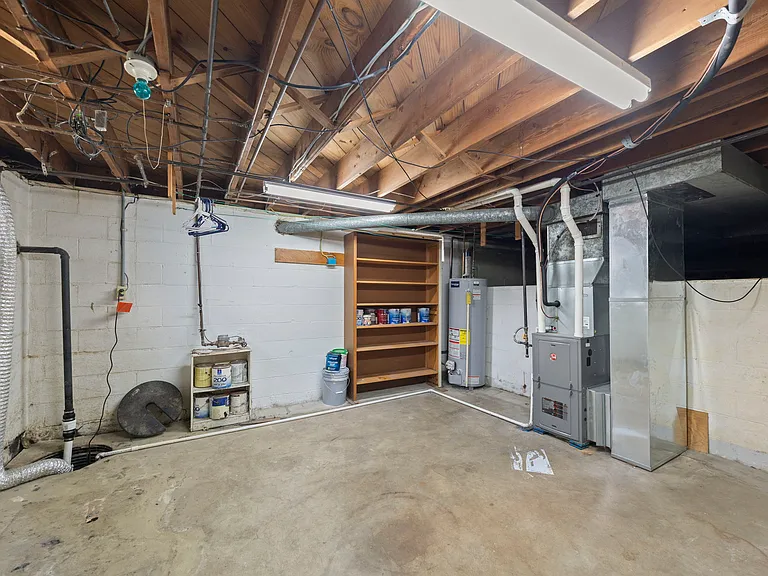1629 Arlington Ave — Photo 37