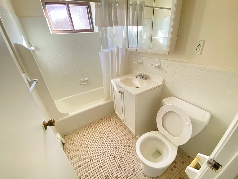 31 Allston St — Photo 4